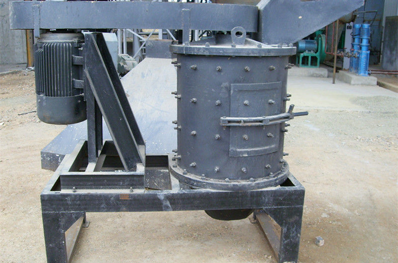 鋼架基礎(chǔ)復(fù)合式破石機(jī)，家庭用小型石頭破碎機(jī)