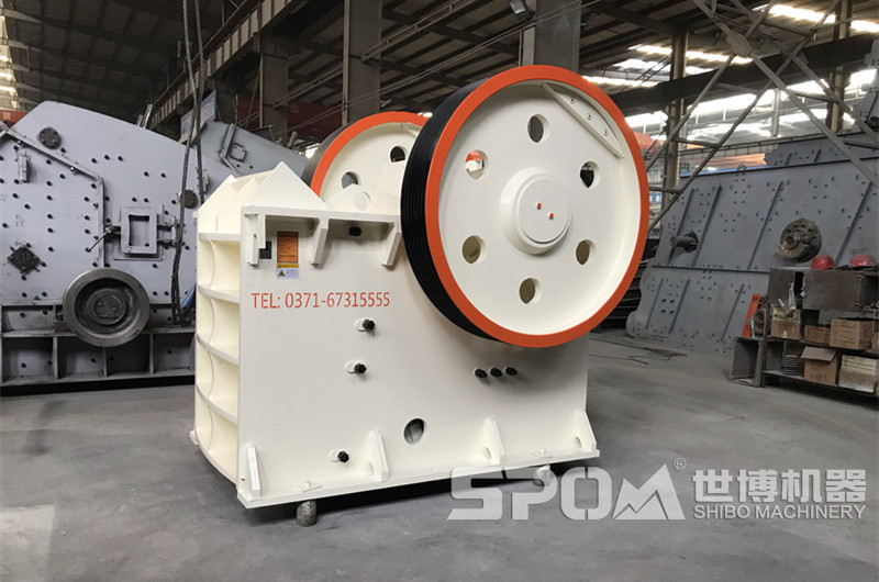 廢舊水泥塊破碎機，顎式破碎機